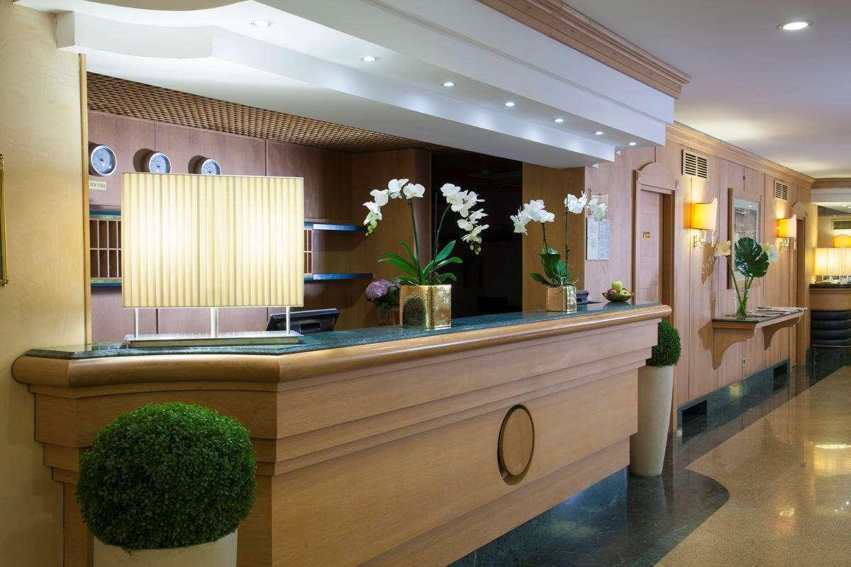 Starhotels Vespucci Campi Bisenzio Exterior photo