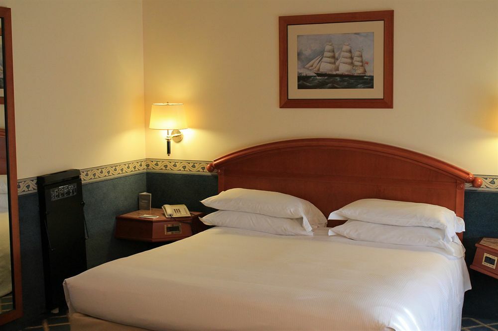 Starhotels Vespucci Campi Bisenzio Exterior photo